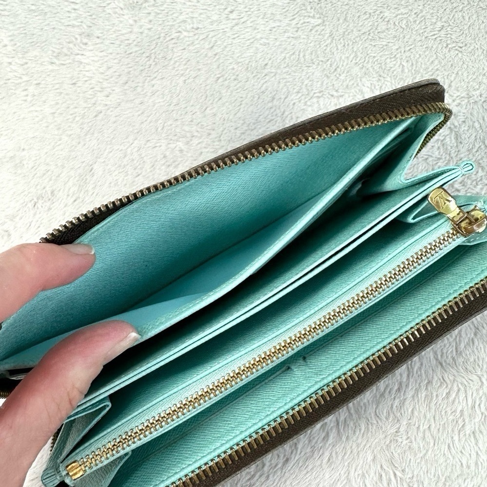 🩵Louis Vuitton Illustre Ltd Edition Zippy Wallet - Picture 10 of 14